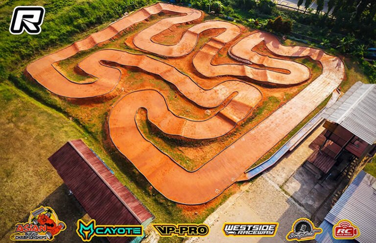 Buggy asiático C/final DE navios – Revelação de pista na Indonésia