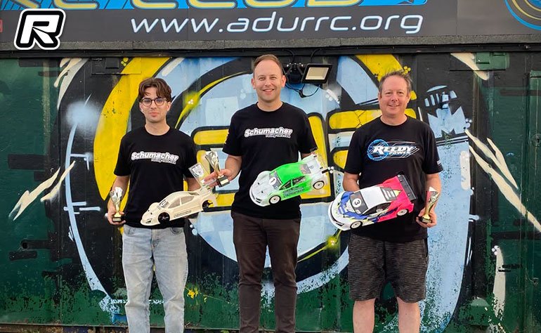 Harper vence a rodada final do Campeonato Britânico em Adur