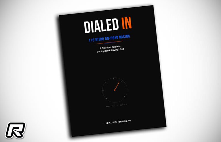 Dialed In – Livro de Corridas de Estrada 1:8 por Joachim Bruneau