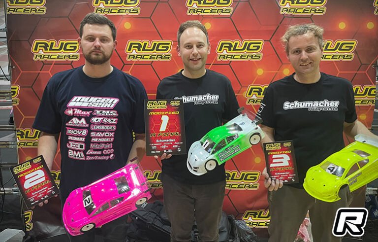 Harper vence corrida de abertura do 20º aniversário da RugRacers