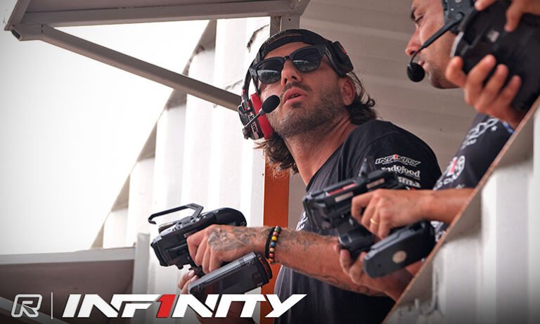 Davis lidera Q3 enquanto Balestri enfrenta problemas nos boxes